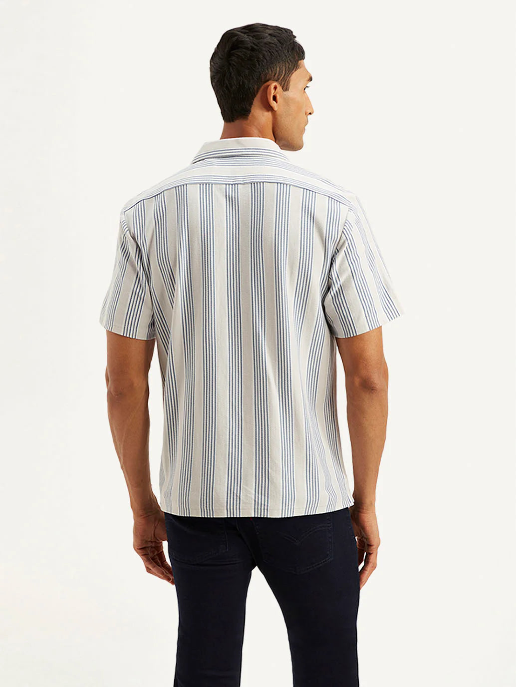 Trendy Men’s Striped Resort Collar Camp Shirt – Lightweight Relaxed Fit Casual Shirt for Travel, Parties, and Daily Comfort
