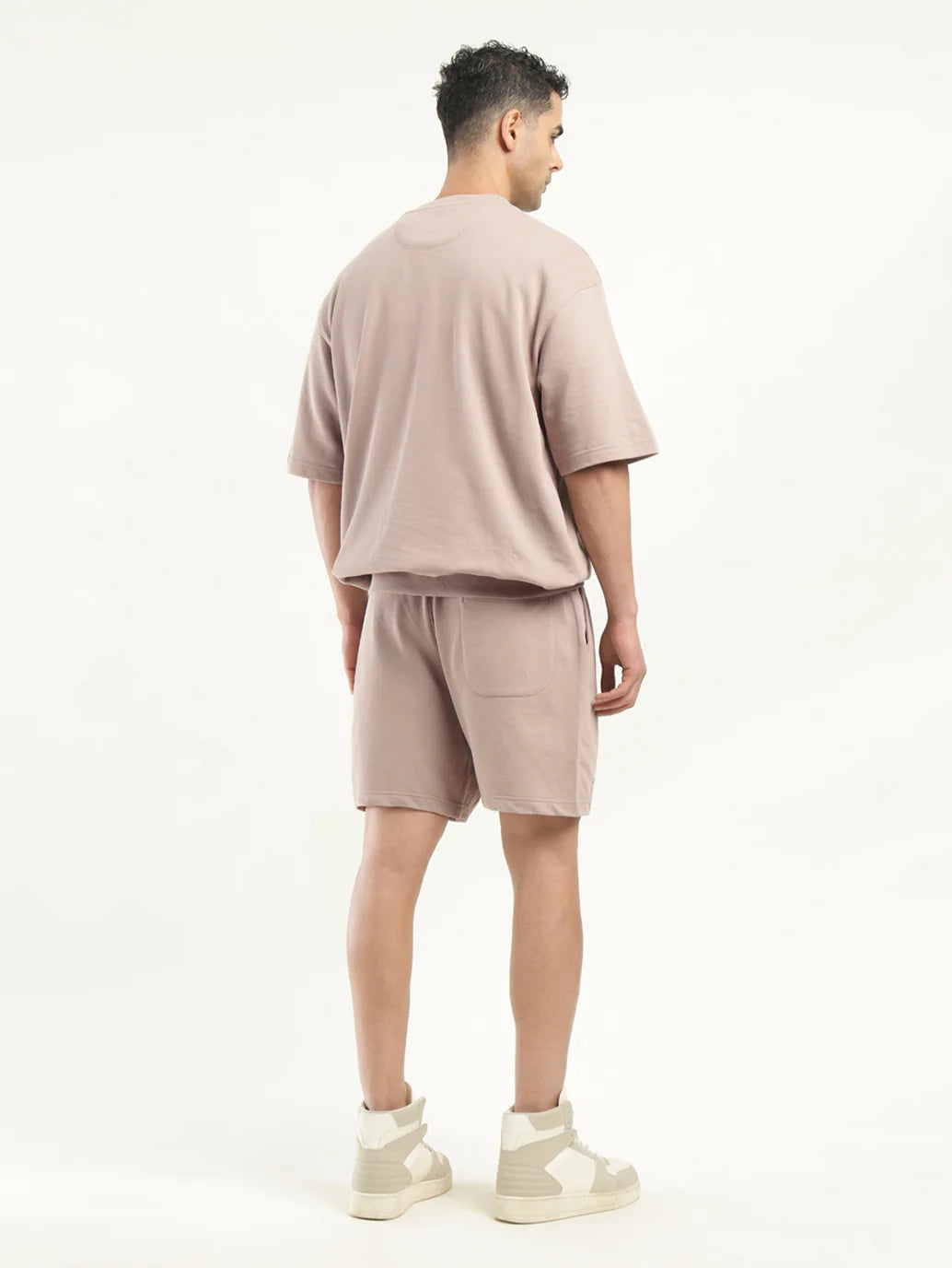 Exclusive Men’s Graphic Print Loose Fit T-shirt with Soft Fabric and Relaxed Comfort