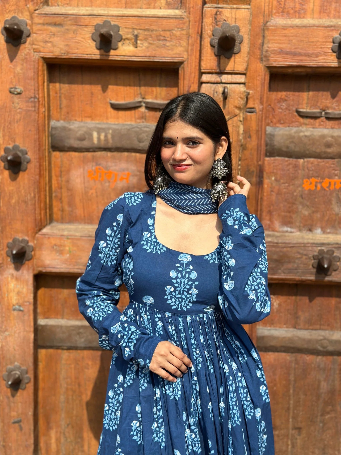 Stylish Extra Ghera Tashi Set for Festivals and Special Occasions