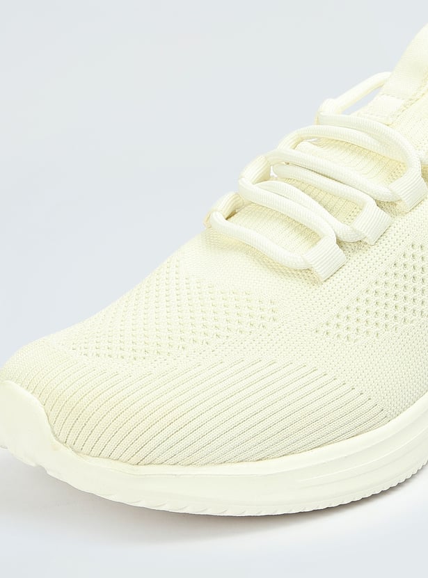 Modern Knit Athletic Shoes for Men with Lightweight Comfort