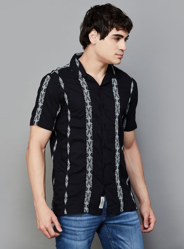 Premium Men’s Embroidered Slim Fit Moderno Shirt – Sleek and Stylish Wardrobe Essential for Modern Celebrations