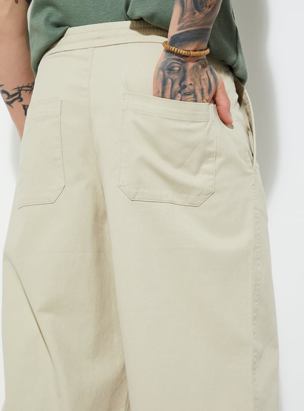 Men Solid Loose Fit Trousers Comfortable Everyday Pants for Modern Casual Style