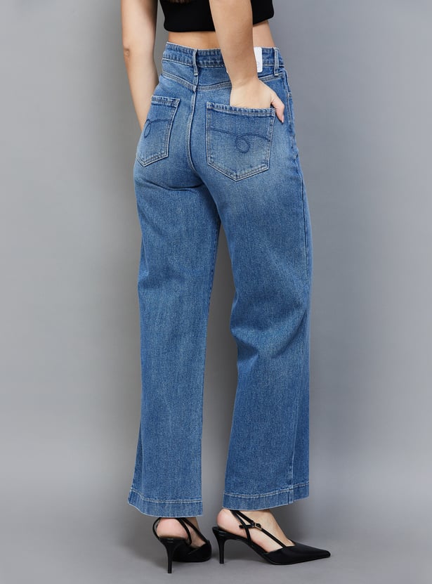 Women's Washed Wide Leg Jeans Relaxed Fit Casual Denim with Soft Faded Finish for Everyday Wear