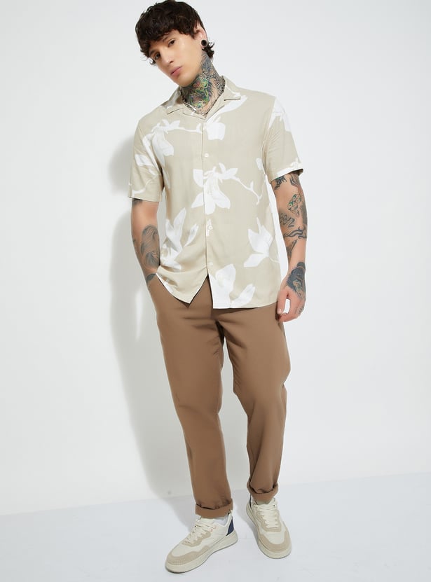 Fashionable Men’s Regular Fit Floral Print Shirt – Lightweight Casual Wear for Summer, Vacations, and Daily Comfort