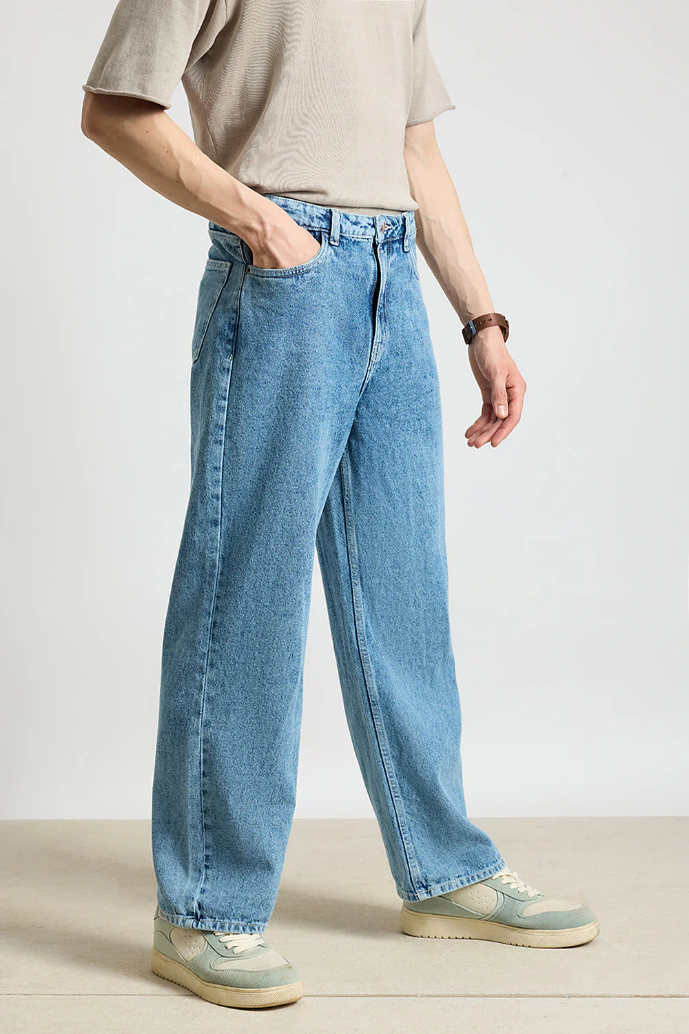Stylish Urban Grind Men’s Baggy Fit Jeans Loose Straight Leg Denim for Streetwear