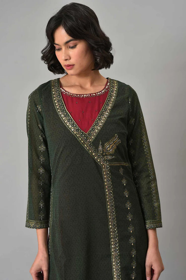 Designer-Inspired Green Mock Angrakha Style Gillet with Flowing Maroon Tiered Dress for Special Occasions