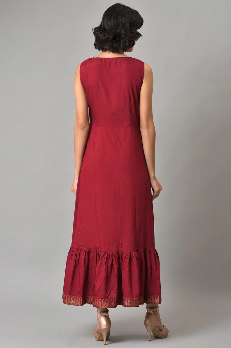 Designer-Inspired Green Mock Angrakha Style Gillet with Flowing Maroon Tiered Dress for Special Occasions