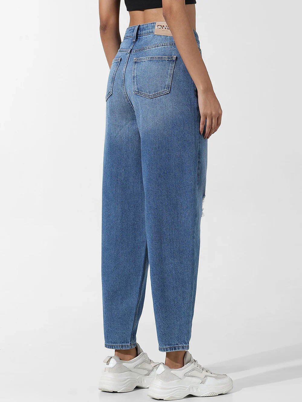 Women's Blue High-Rise Distressed Mom Jeans – Vintage-Inspired Denim with Relaxed Fit and Ripped Detailing