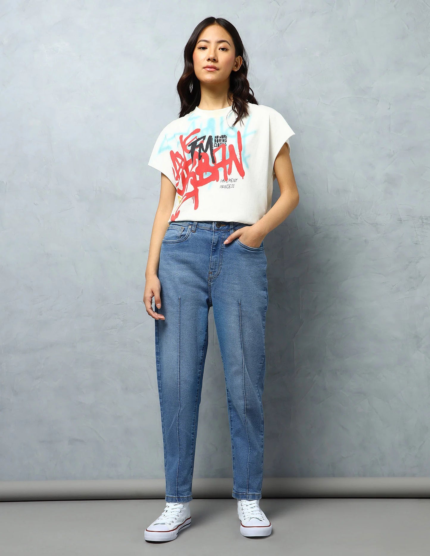 Women’s Relaxed High Rise Mom Fit Jeans with Modern Straight Leg Look