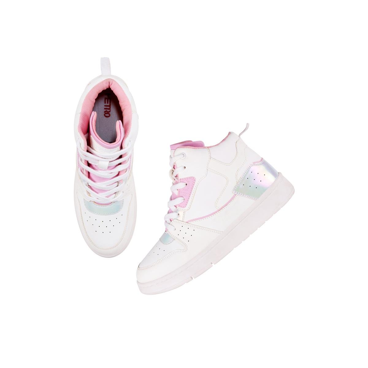 Trendy Women White Casual Sneakers for Everyday Wear Travel and College Outfits