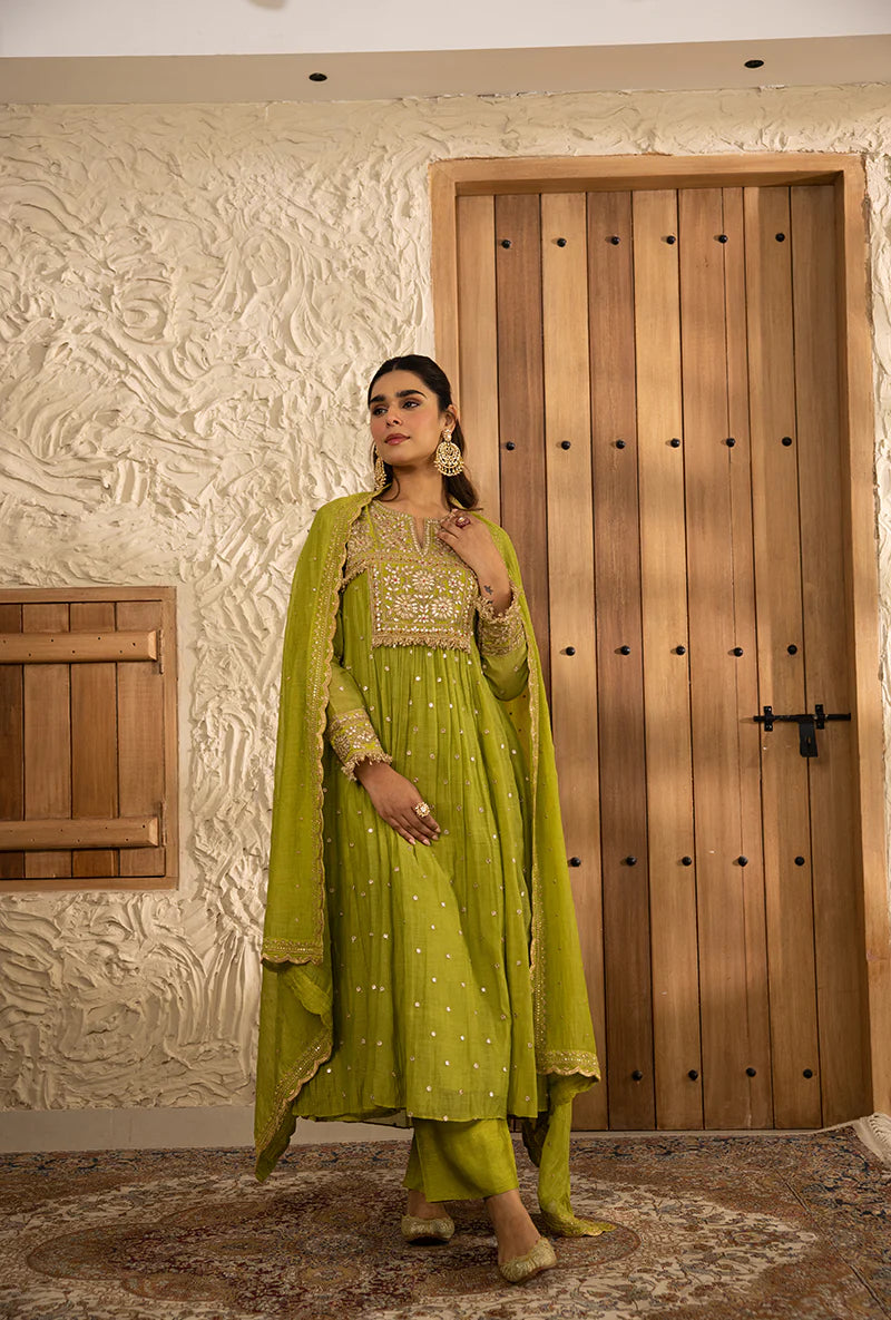 Graceful Green Anarkali Kurta Set with Masakali Style and Gota Embroidery