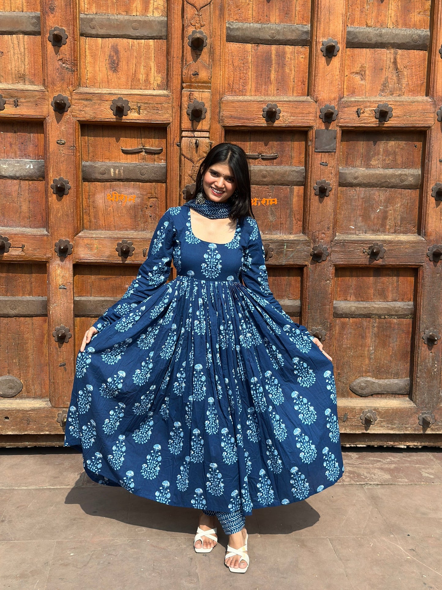 Stylish Extra Ghera Tashi Set for Festivals and Special Occasions