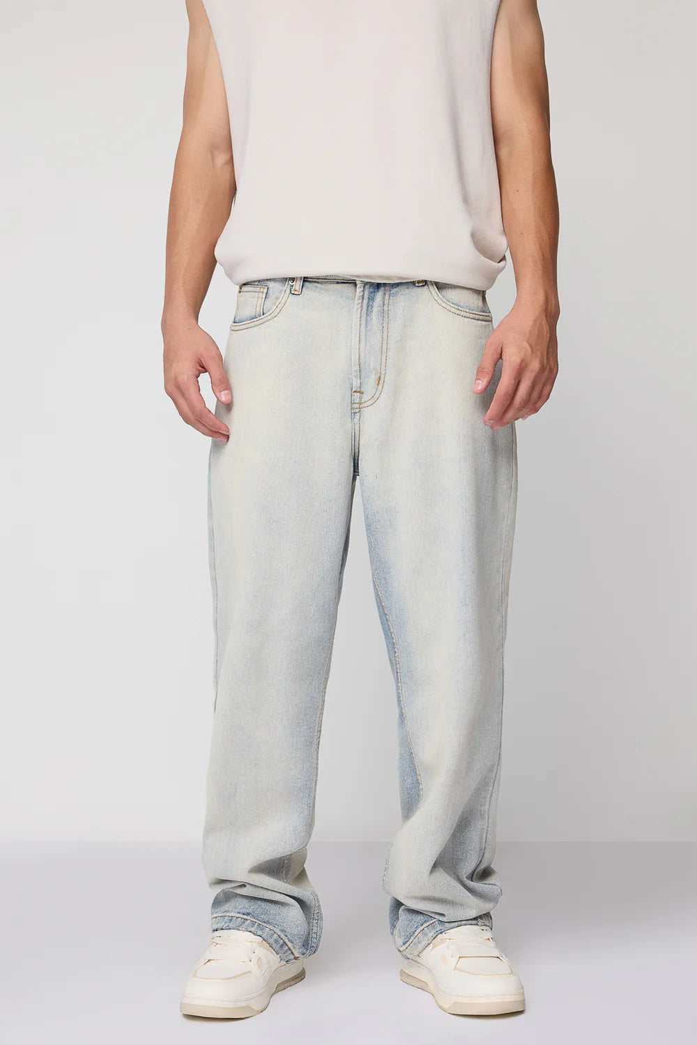 Trendy Blue Men’s Baggy Straight Jeans Relaxed Fit Modern Denim for Casual Looks