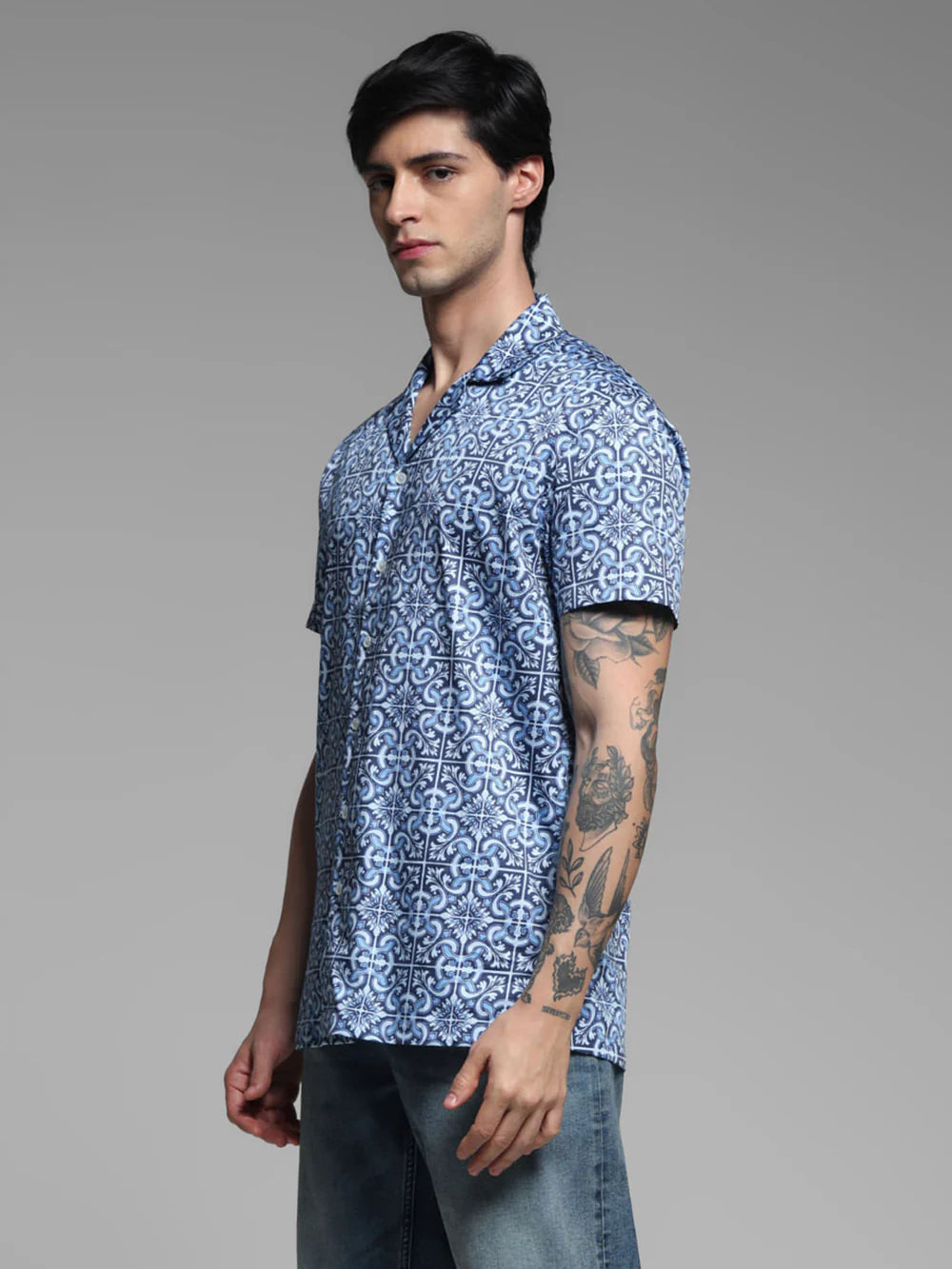 Casual Blue Printed Shirt for Men Perfect for Indoor and Outdoor Wear