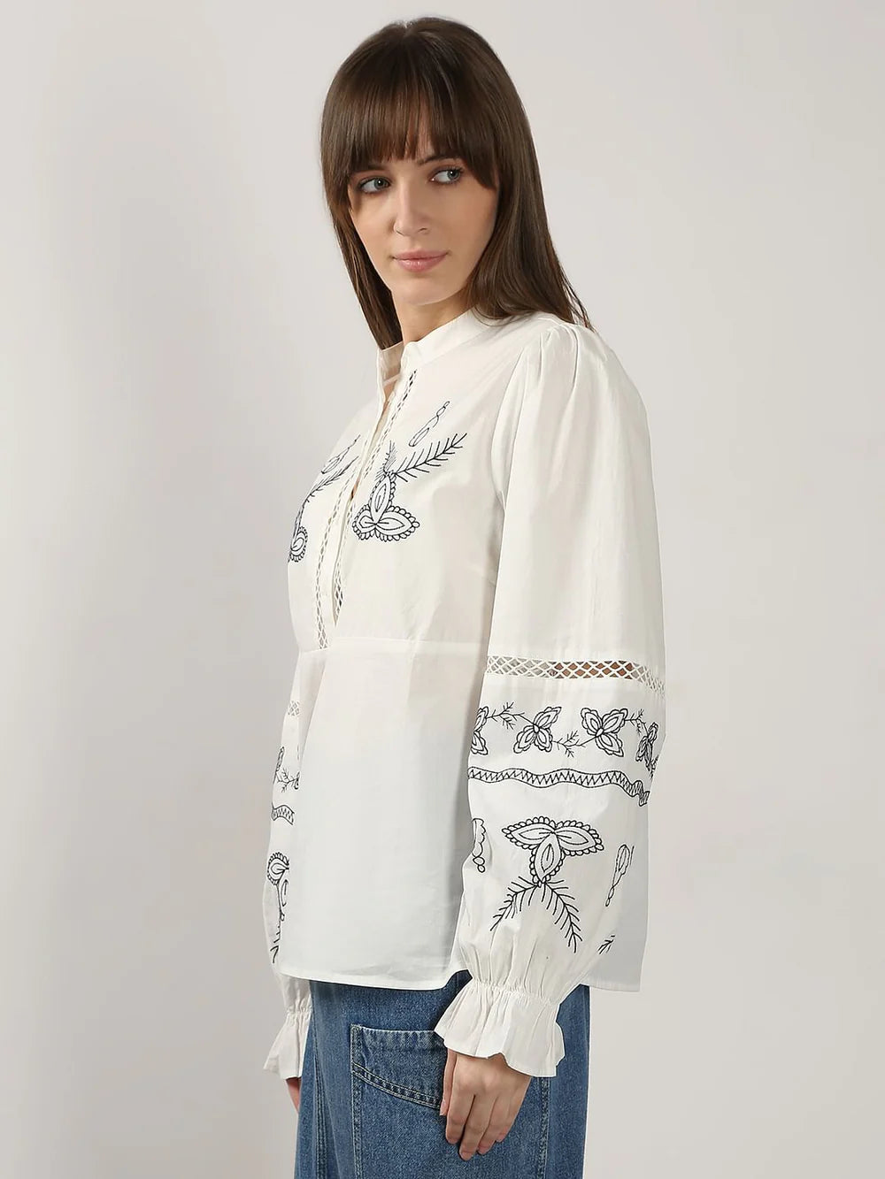 Fashionable Women’s White Embroidered Cotton Top with Lightweight Fabric for Daily Use
