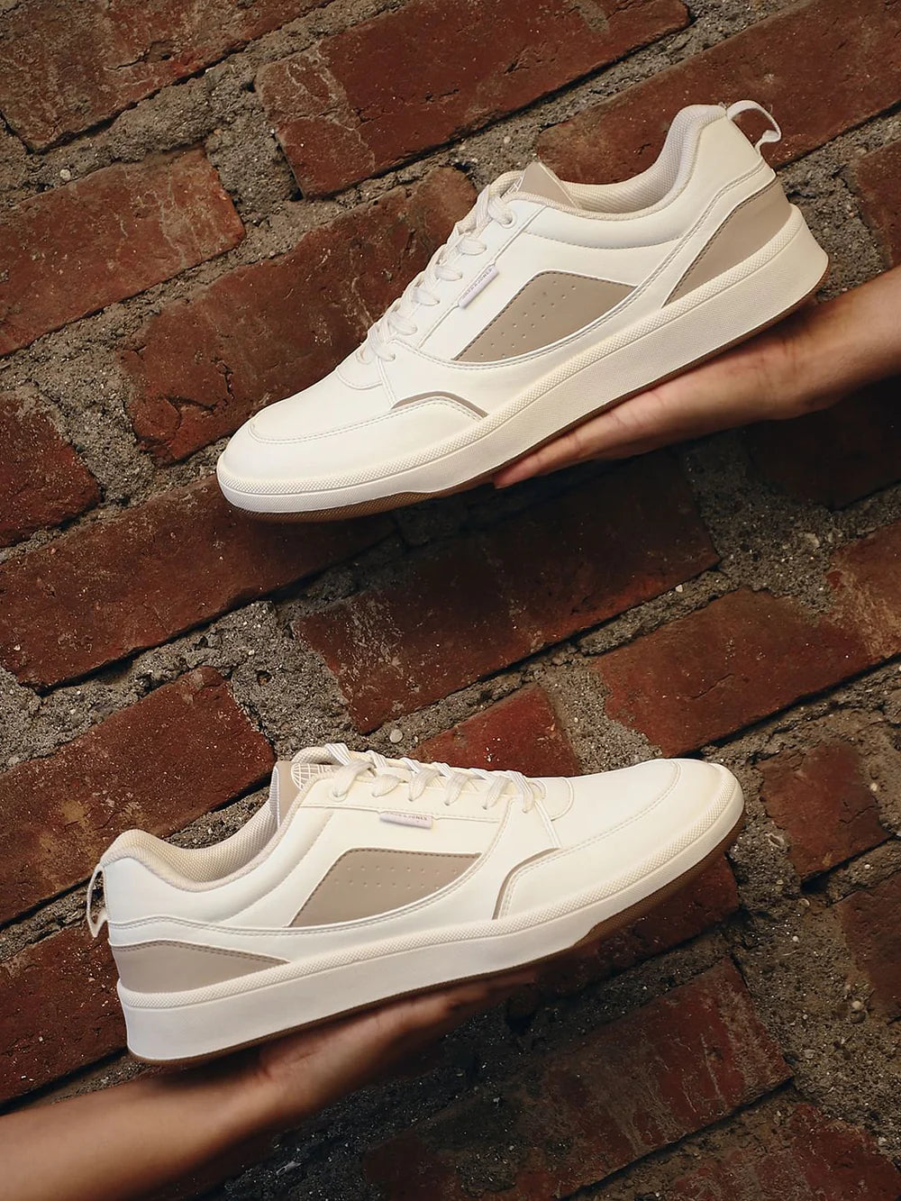 Classic White PU Lace-Up Casual Sneakers for Men’s Everyday Comfort and Style