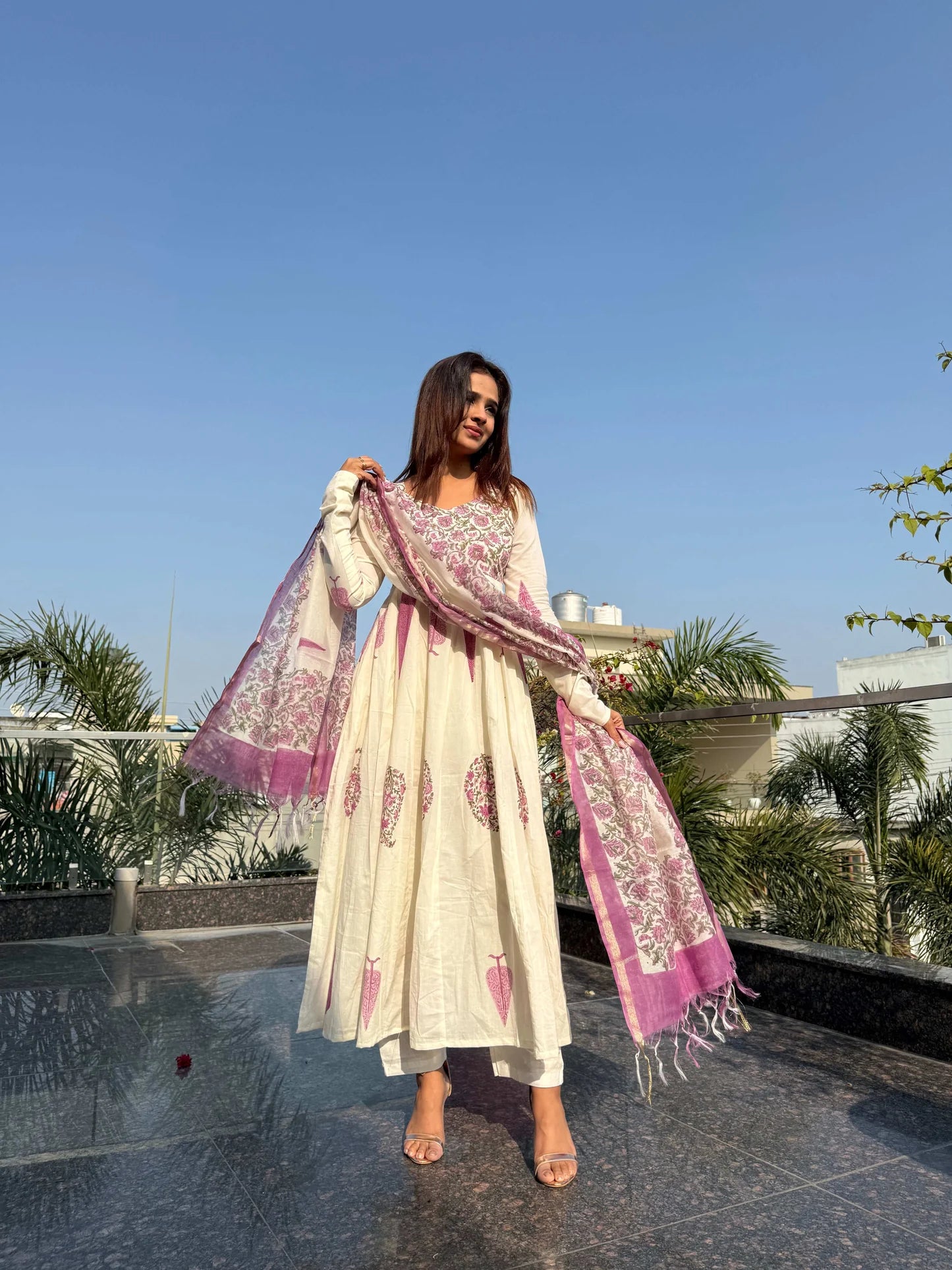 Comfortable Adeeba Ensemble for Women for Weddings and Gatherings