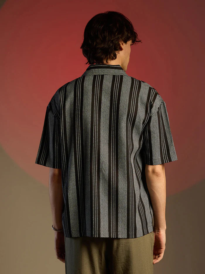 Breathable Woven Fabric Oversized Shirt with Classic Stripe Design