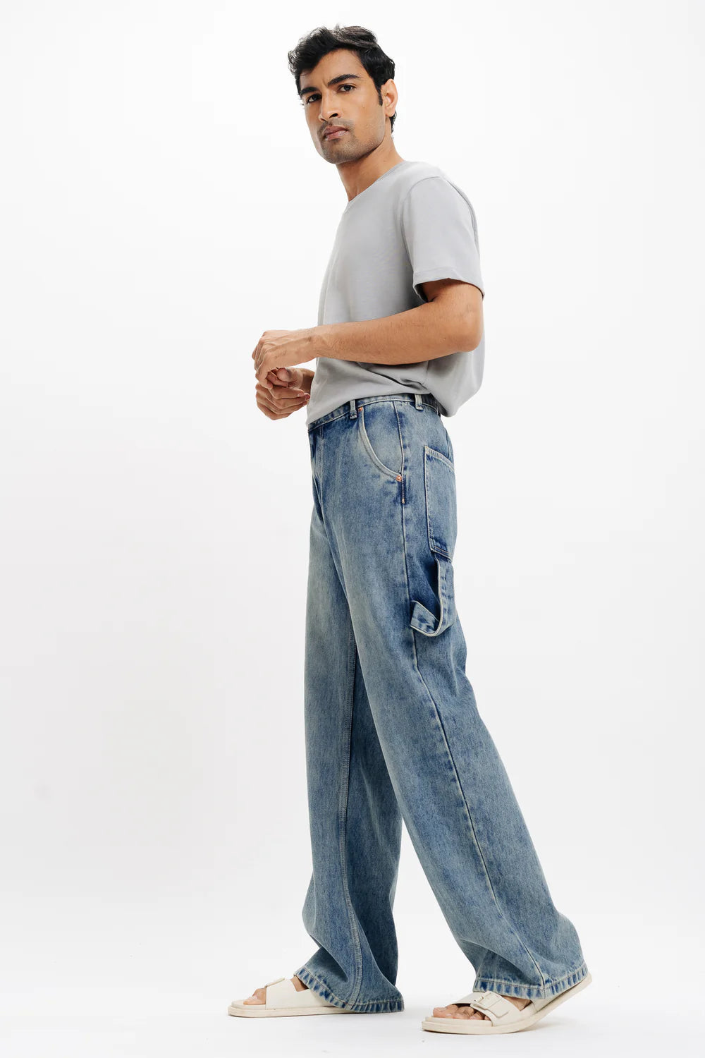 Blue Men’s Straight Fit Jeans Modern Casual Denim for Effortless Outfits