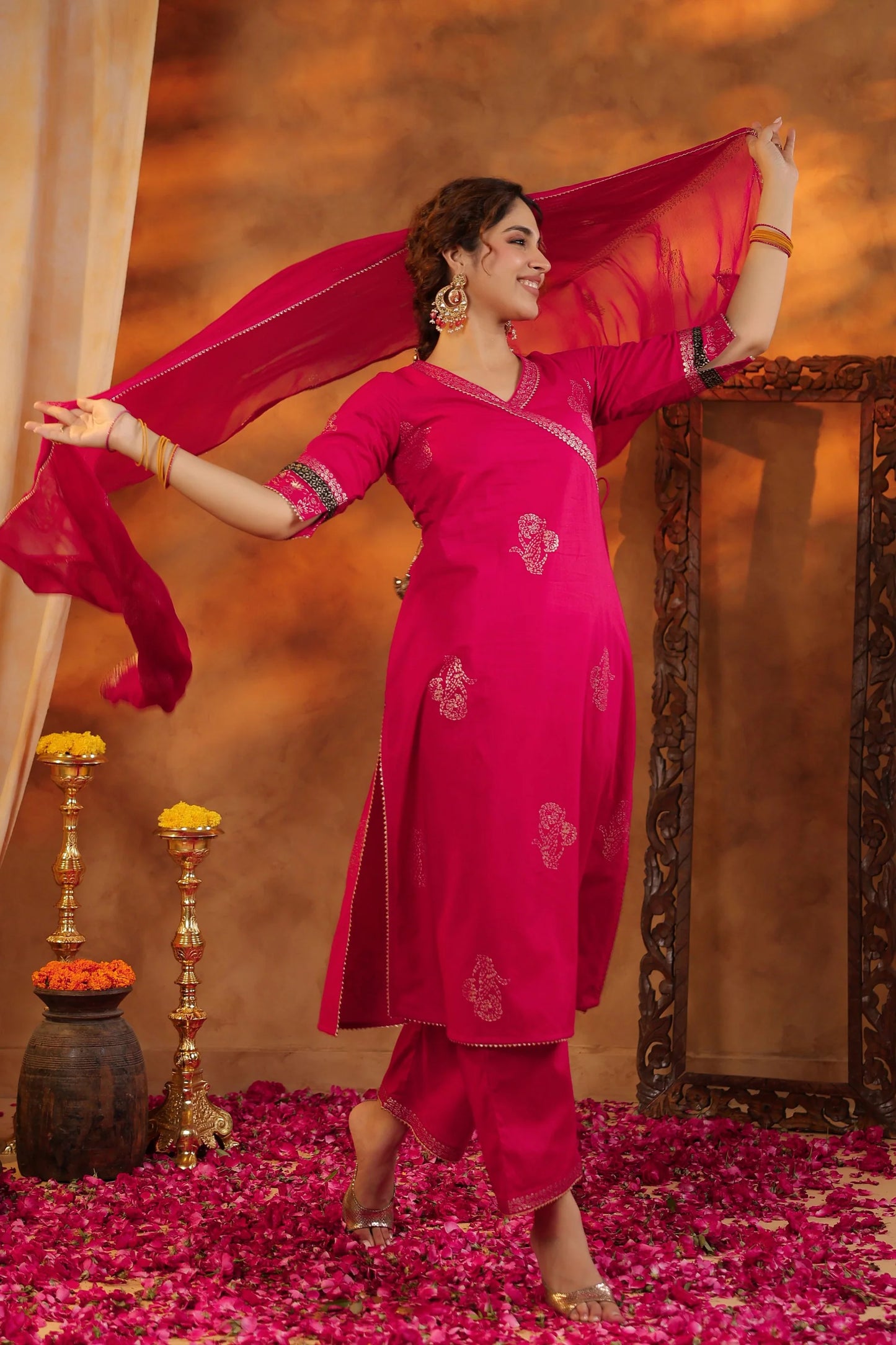 Luxury Gold Print Kurta Set with Pant and Dupatta for Women Partywear and Traditional Events