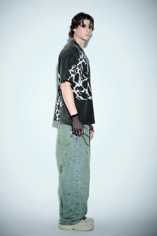 Versatile Oversized T-shirt for Men with Relaxed Fit Suitable for Casual, Travel, and Everyday Style