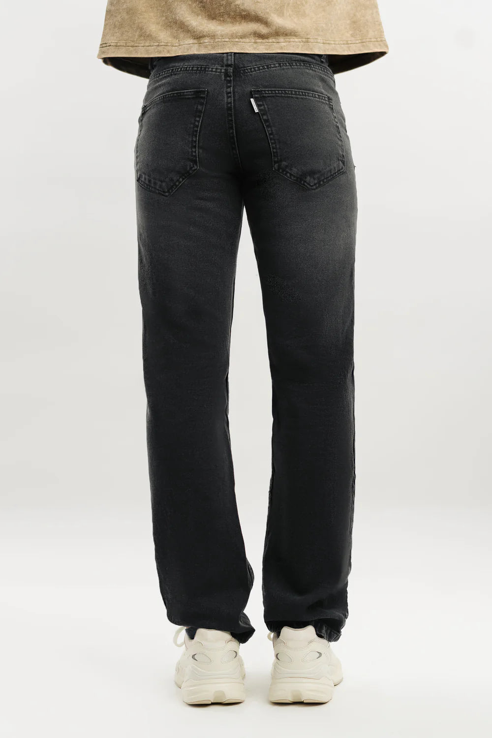 Charcoal Men’s Straight Jeans Classic Everyday Denim Pants for Modern Casual Wear