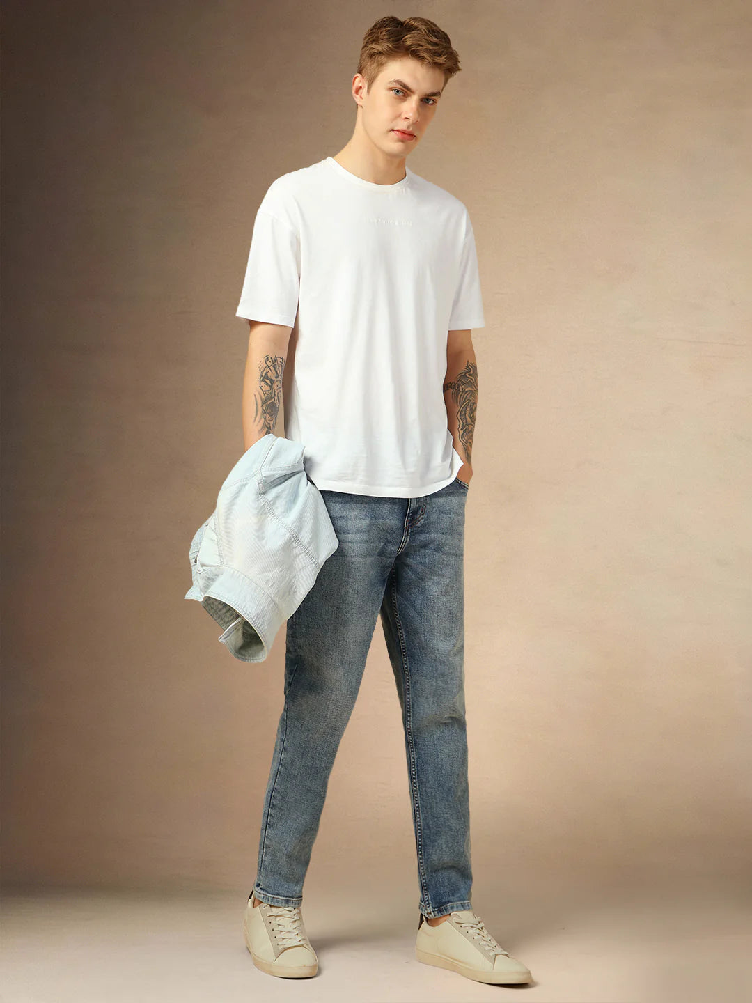 Classic Straight Fit Indigo Blue Jeans for Men with Modern Finish