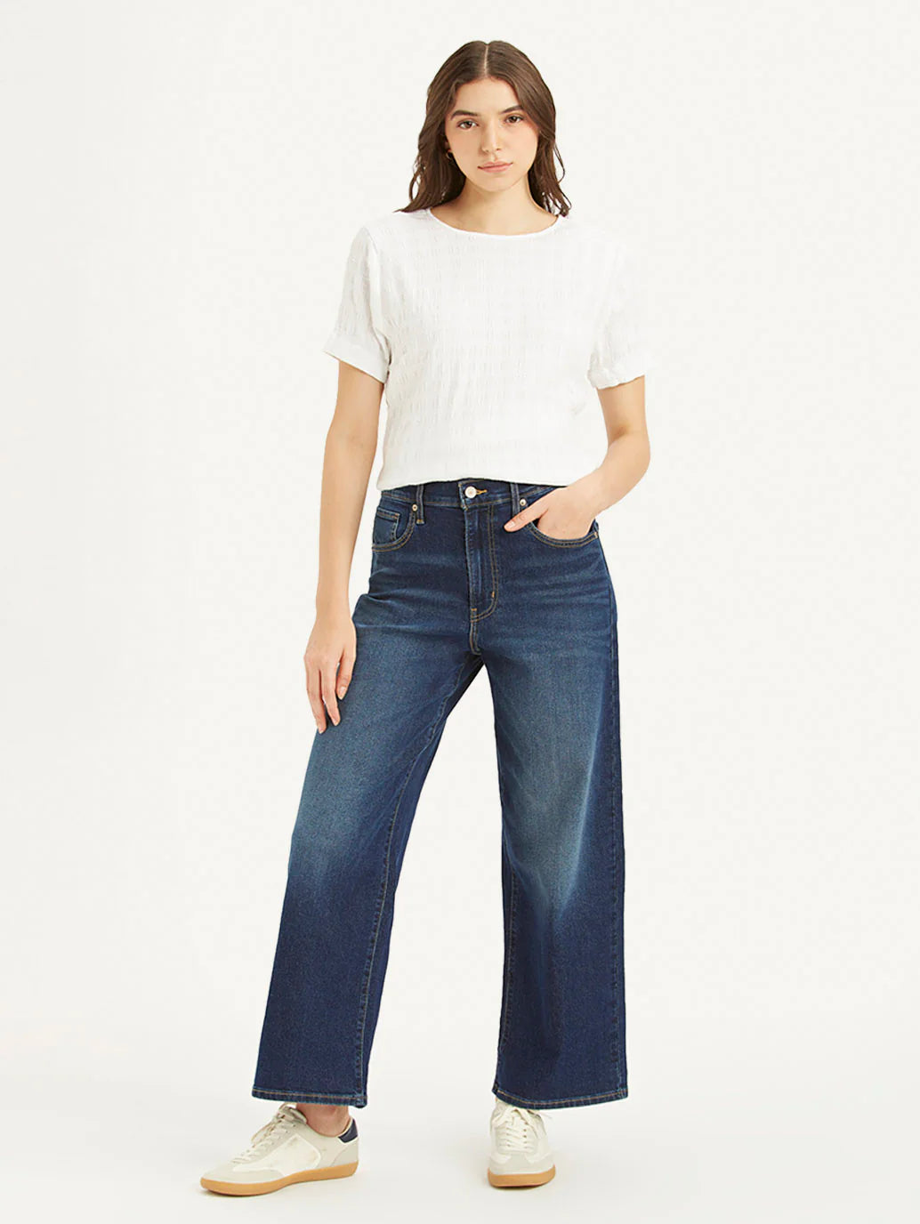 Women Blue Wide Leg Fit High Rise Mile High Jeans Perfect for Casual and Stylish Outfits