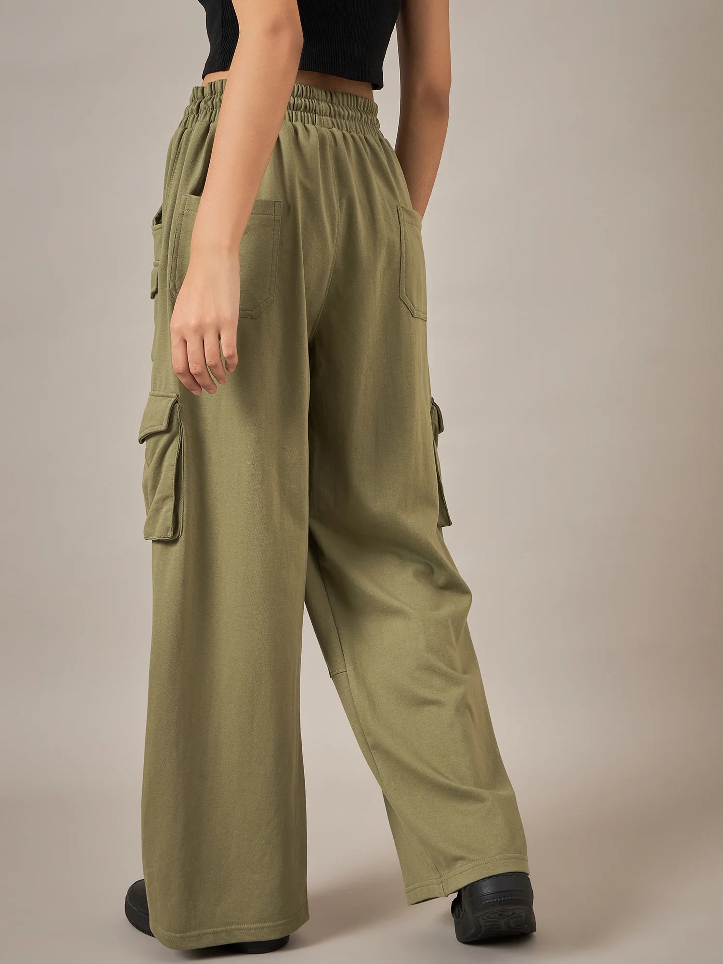 Olive Relaxed Baggy Fit Pants Crafted for Comfort and Effortless Styling