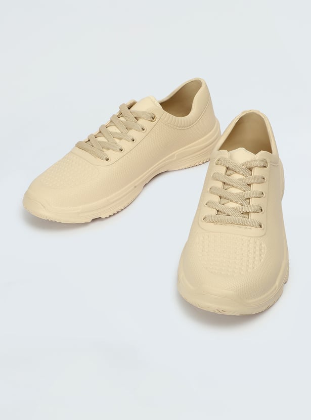 Durable Wash and Wear Sneakers for Men with Flexible Sole and All-Day Comfort