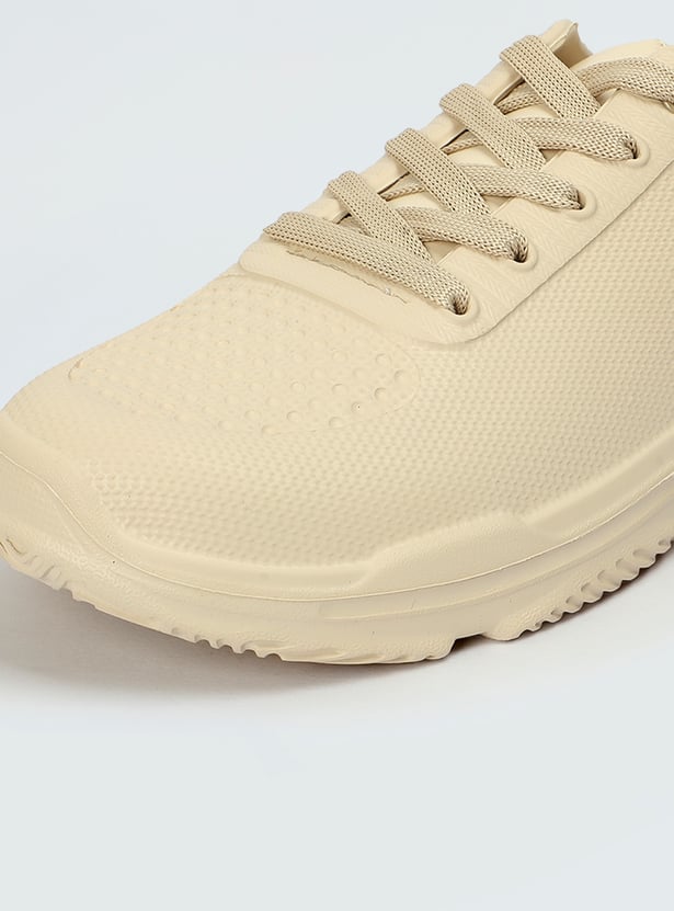 Durable Wash and Wear Sneakers for Men with Flexible Sole and All-Day Comfort
