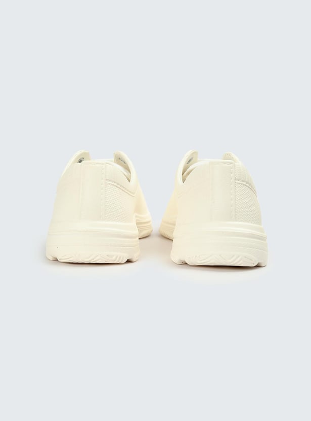 Comfortable Men’s Wash and Wear Sneakers for Walking, Outings, and Leisure