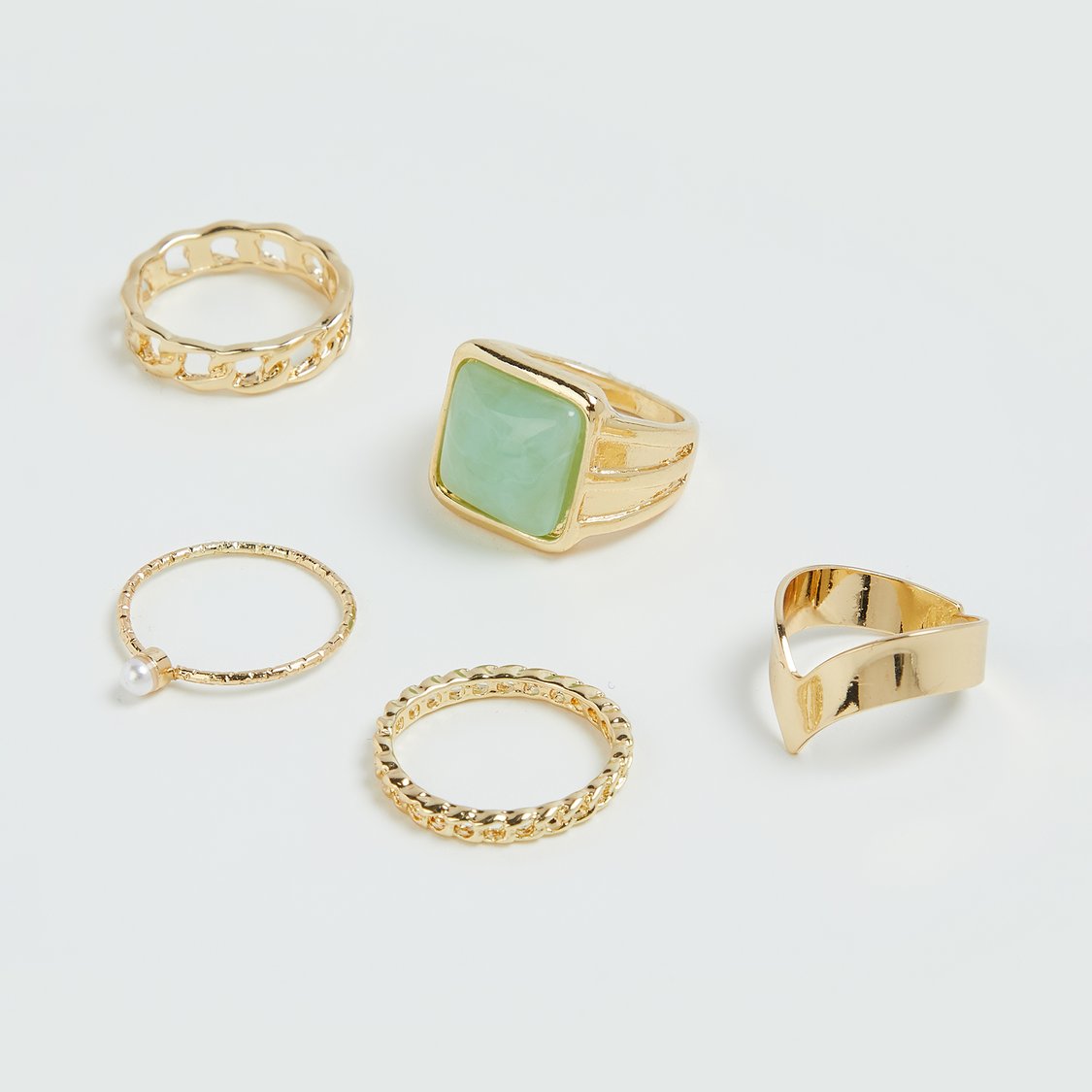 Fashionable Assorted Rings Set – 5 Unique Rings for Everyday Wear