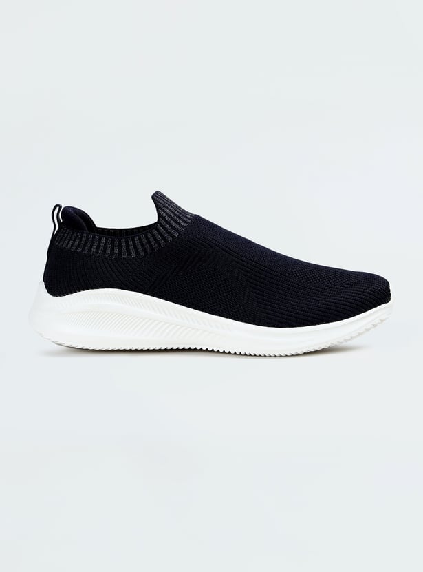 Modern Mesh Slip-On Athleisure Shoes for Men with Flexible and Slip-Resistant Sole
