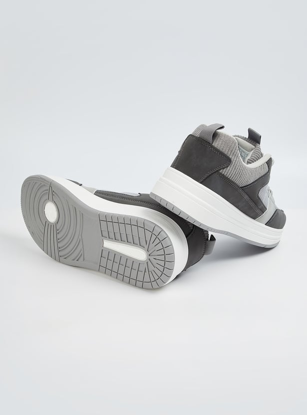 Comfortable Casual Men’s Colorblock Sneakers with Cushioned Insole and Durable Sole