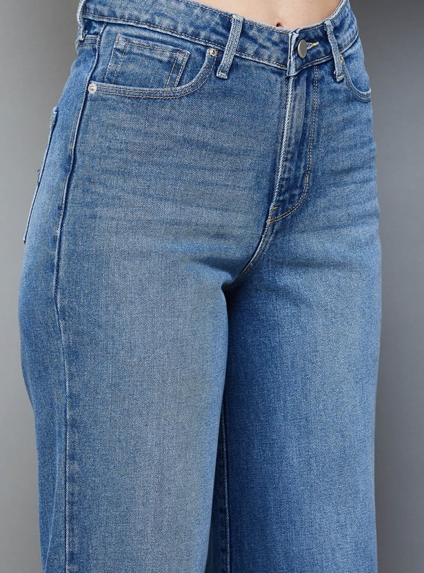 Women's Washed Wide Leg Jeans Relaxed Fit Casual Denim with Soft Faded Finish for Everyday Wear