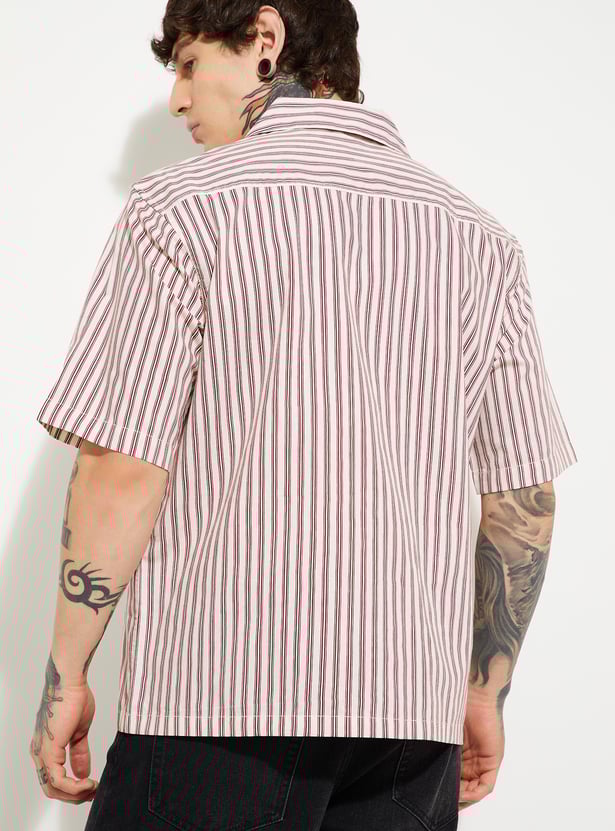 Modern Men’s Resort Shirt with Striped Design – Relaxed Fit Summer Essential for Beachwear and Casual Gatherings