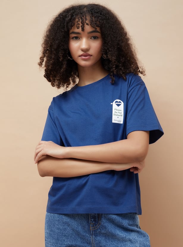 Fashionable Back Graphic Print Drop Shoulder T-shirt for Men for Parties and Casual Looks