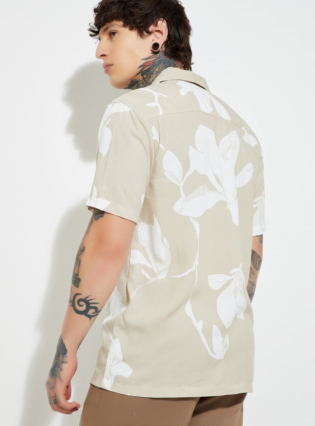 Fashionable Men’s Regular Fit Floral Print Shirt – Lightweight Casual Wear for Summer, Vacations, and Daily Comfort