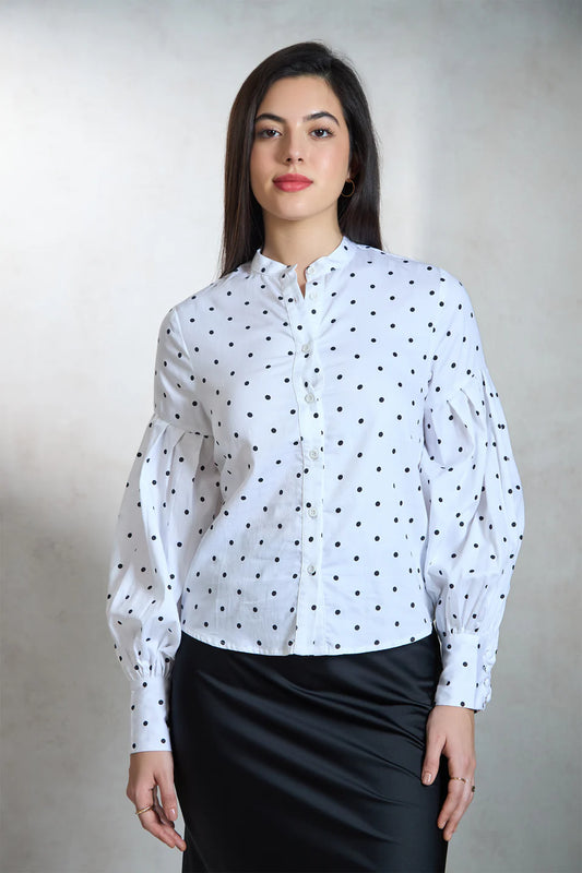 Modern Women’s Puff Sleeved Cotton Stretch Top with Polka Dot Pattern and Relaxed Fit