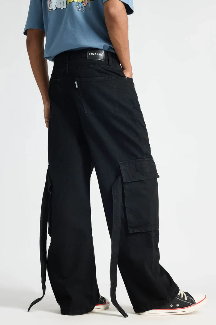 Relaxed Fit Charcoal Cargo Jeans for Men with Baggy Style and Functional Pockets