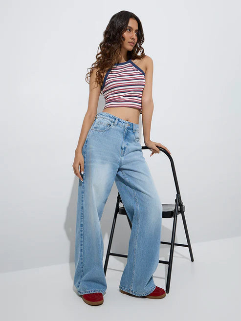 Chic Women’s Light Blue Relaxed Fit High Waist Jeans with Casual Street Style Design
