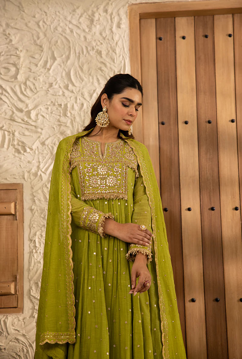 Graceful Green Anarkali Kurta Set with Masakali Style and Gota Embroidery