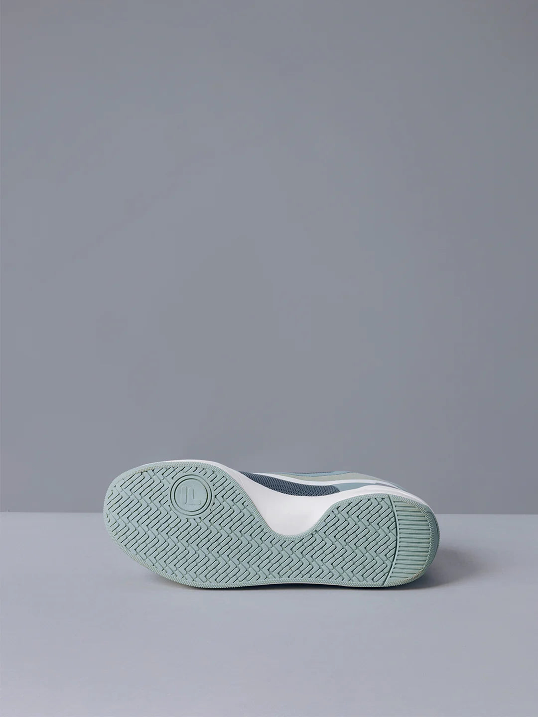 Men’s Casual Iceberg Green Sneakers for Work and Leisure