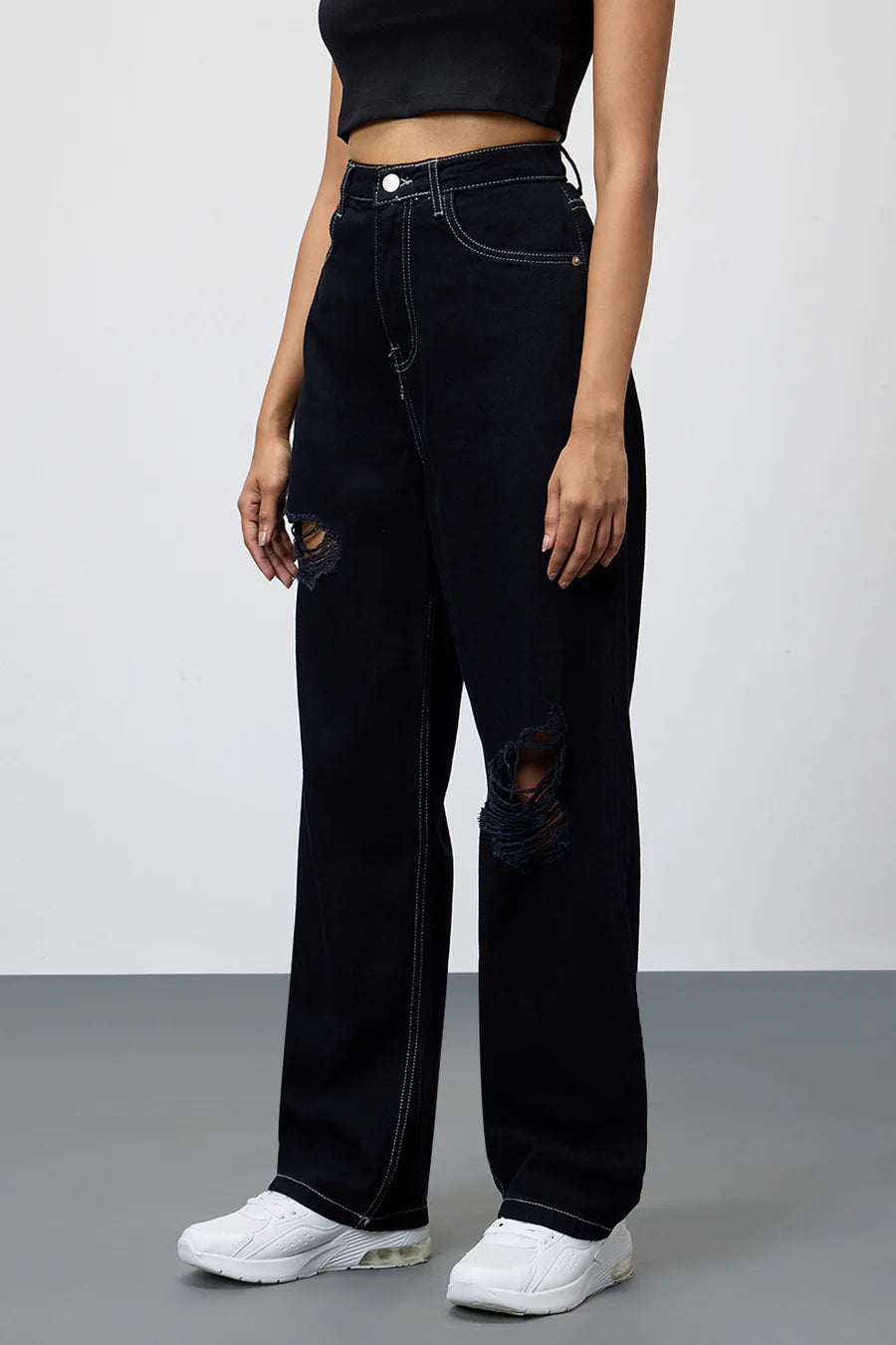 Women’s Black Straight Leg Jeans with Stylish Ripped Detailing and Relaxed Fit