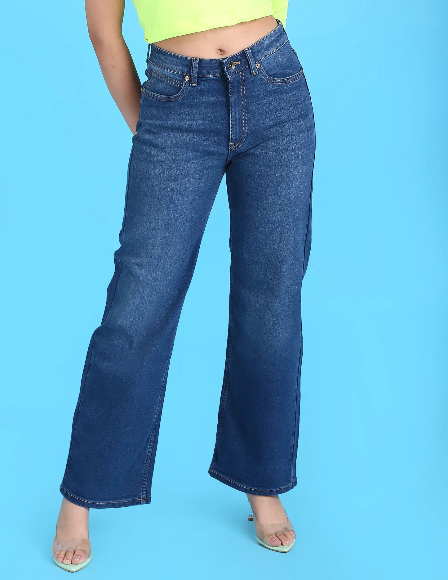 Elegant Women’s High Waist Wide Leg Jeans for Casual and Street Style Outfits