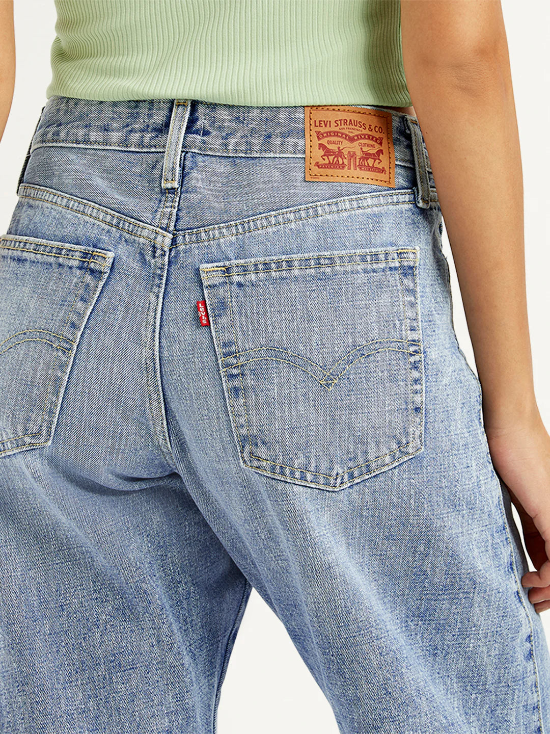 Women Light Blue Barrel Fit Mid Rise Baggy Dad Jeans with Fashionable Casual Look