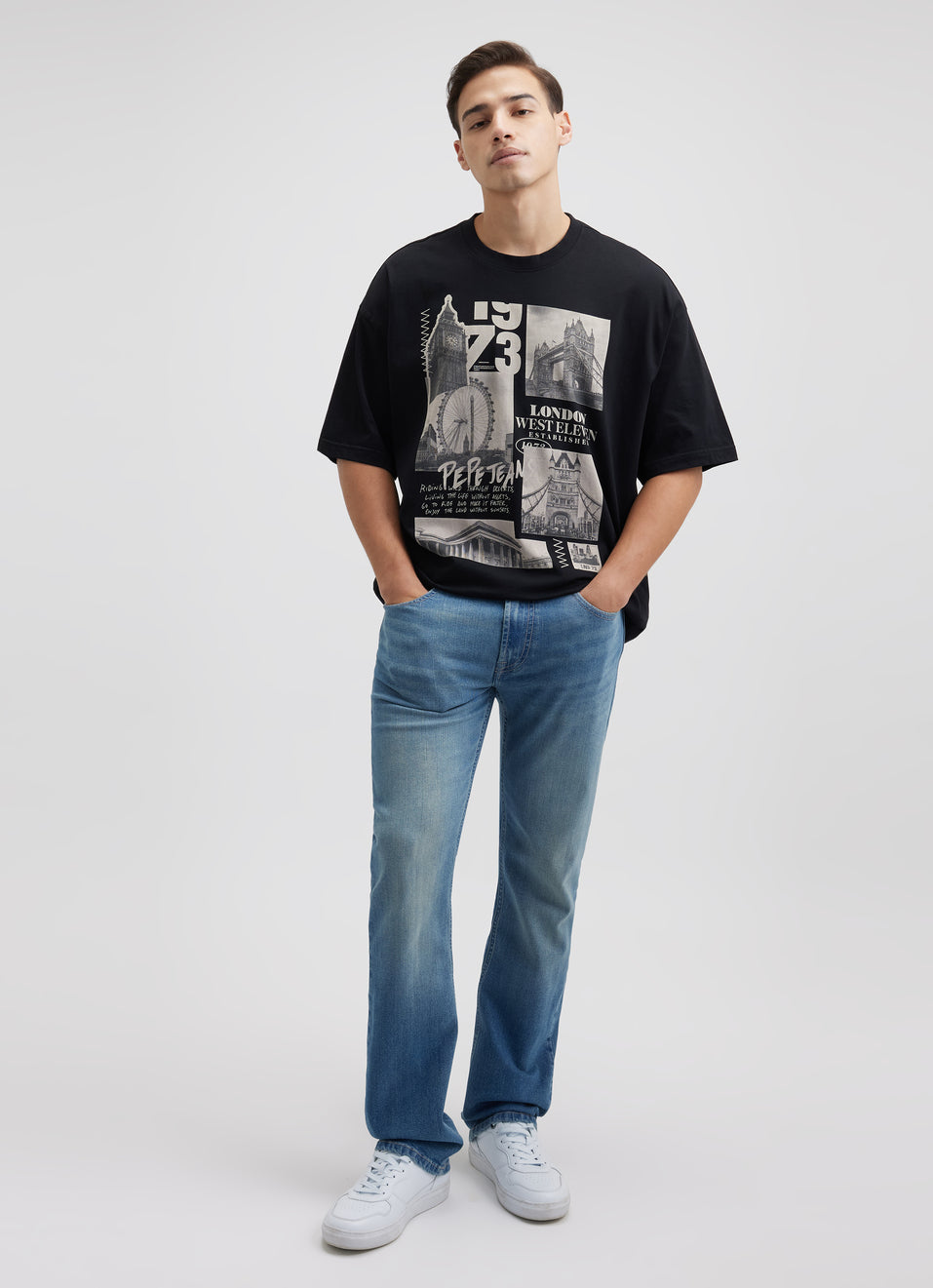Trendy Black Oversized Graphic Print Short Sleeve Tee for Men