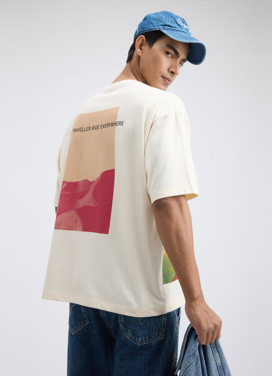 Relaxed Fit Men’s White Oversized T-Shirt with Printed Back Artwork