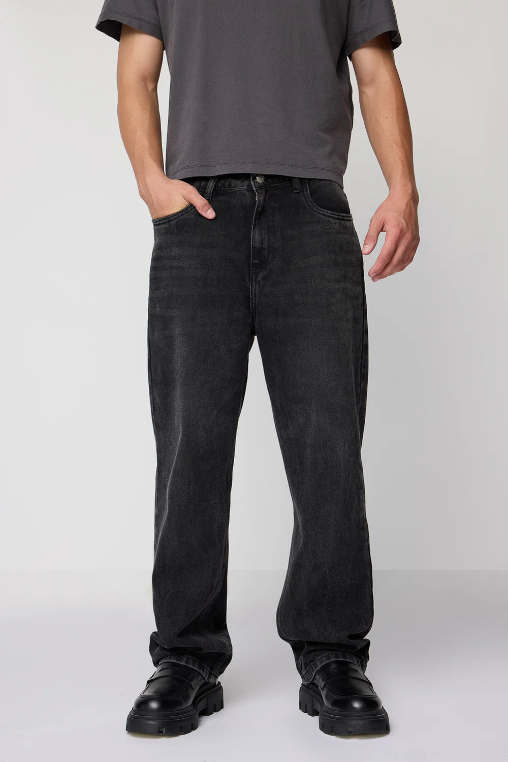 Classic Cinder Baggy Jeans for Men Relaxed Fit Straight Cut Denim Pants